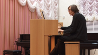 В копейскую музыкальную школу привезли электронный орган